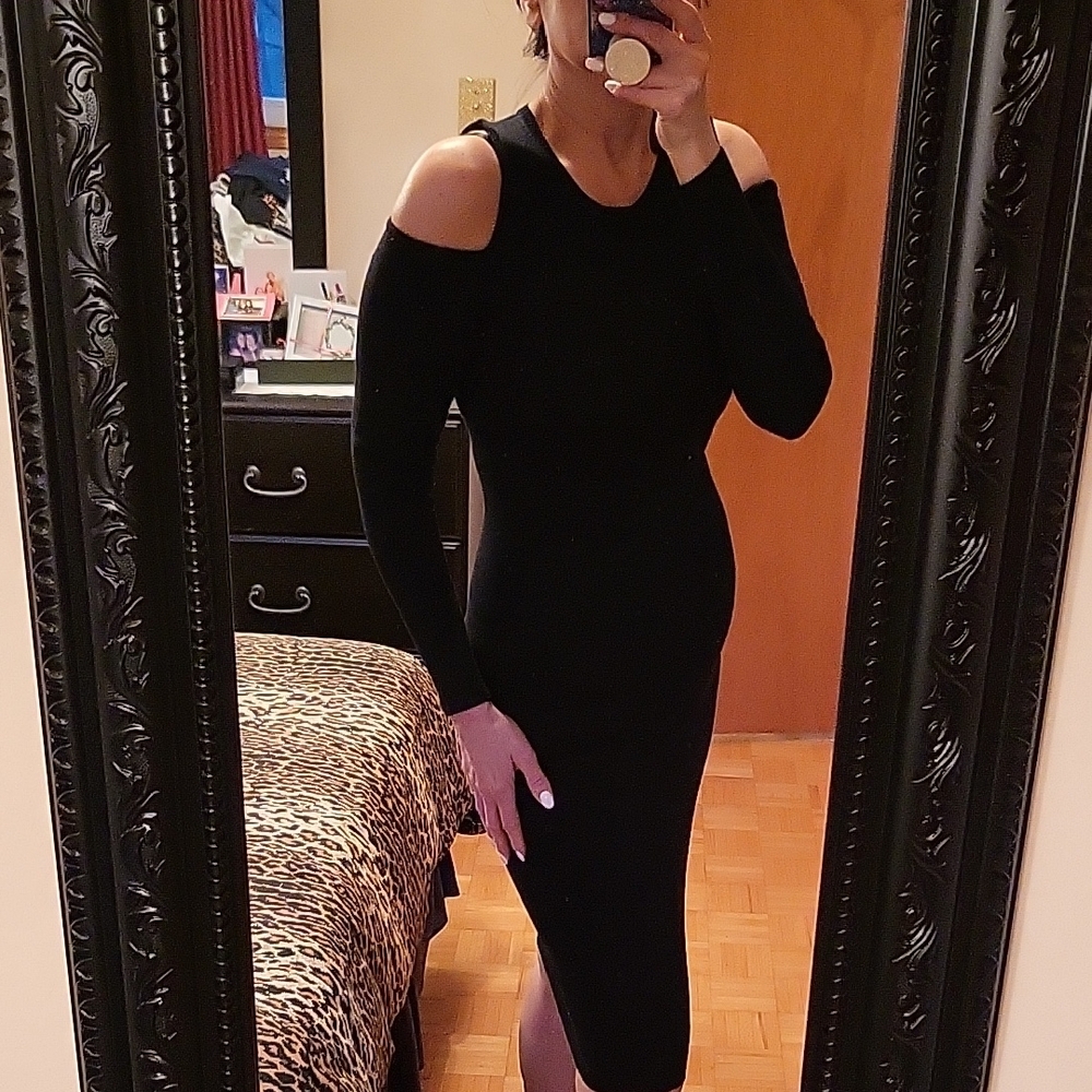 LIKE NEW Elegant Black Cold Shoulder Bodycon Knit Dress, XS - Picture 4 of 16